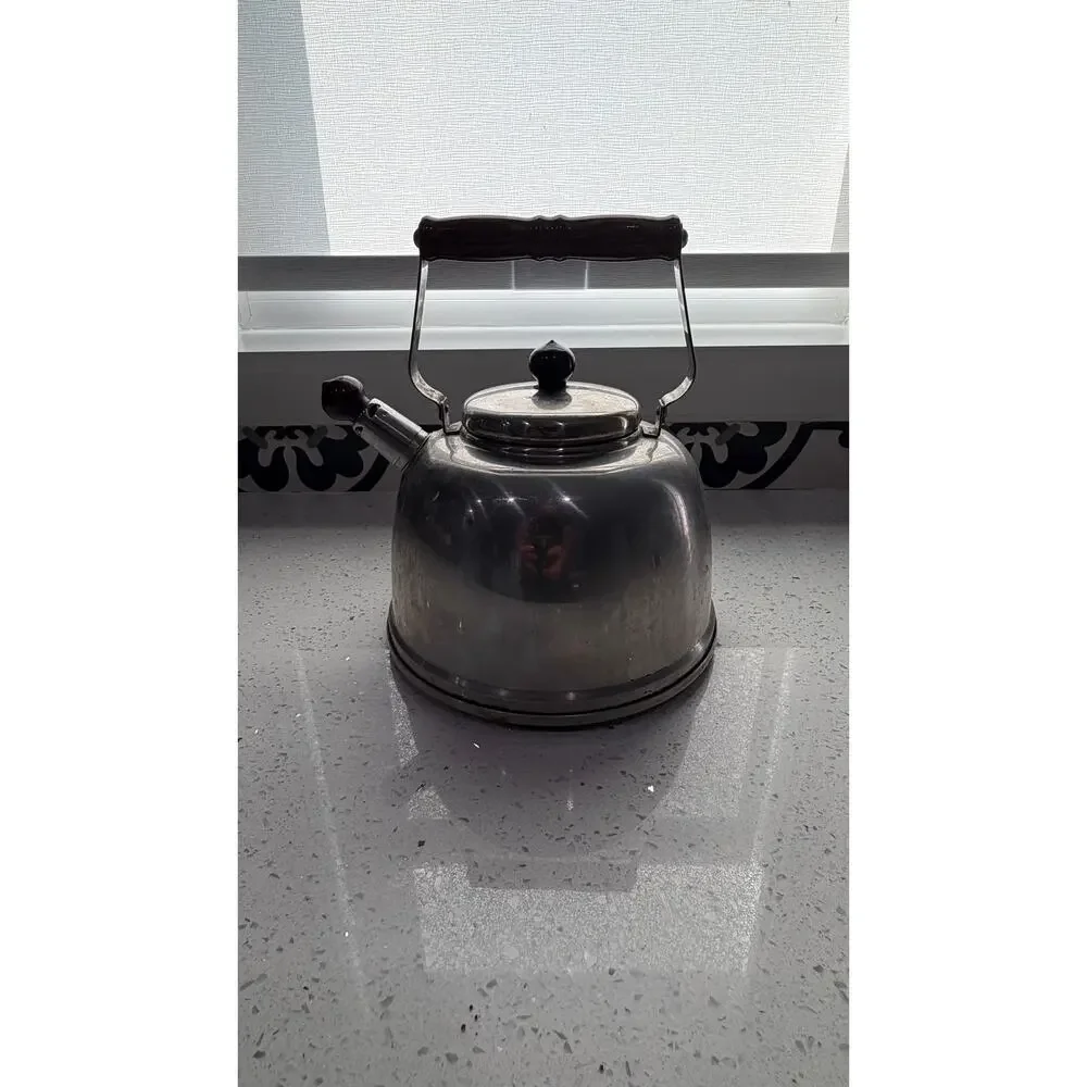 Vintage FARBERWARE Tea Kettle Pot 753 2.5 Quart Lid and Whistler Stainless Steel
